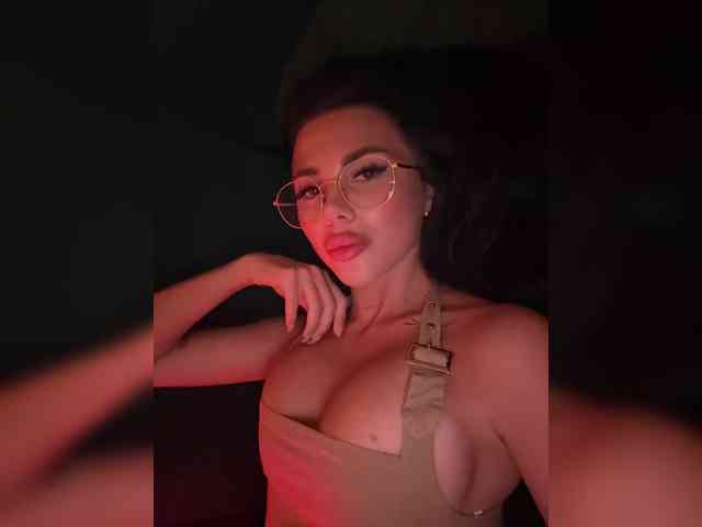 KatrinaMoreno webcam