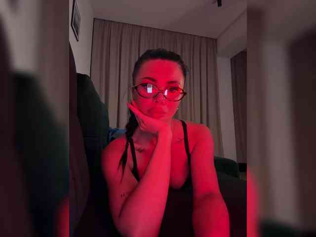 KatrinaMoreno webcam