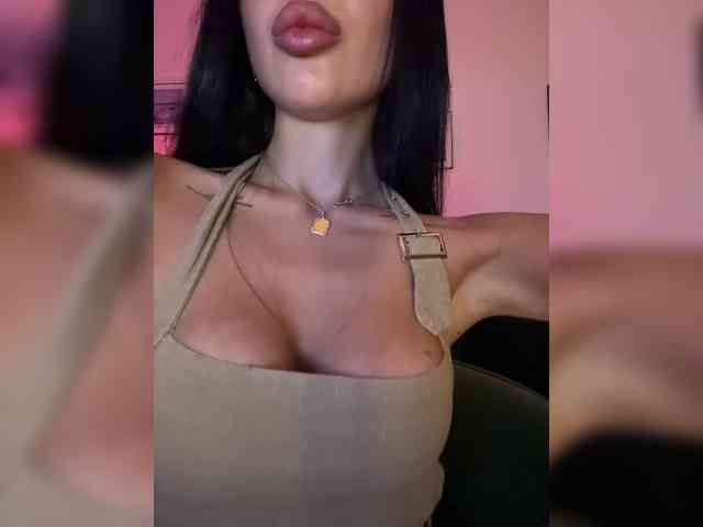 KatrinaMoreno webcam