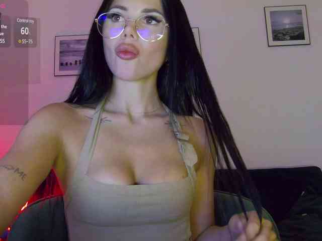KatrinaMoreno webcam