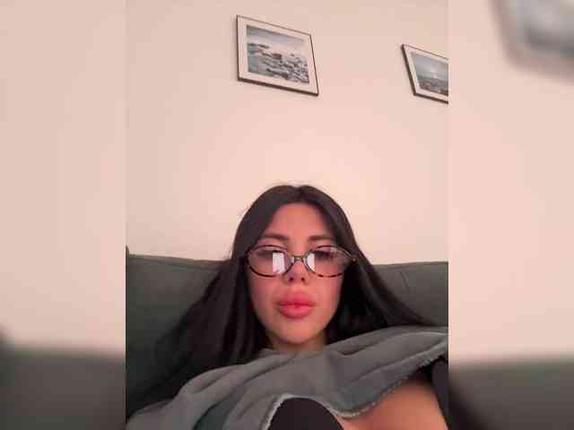 KatrinaMoreno webcam