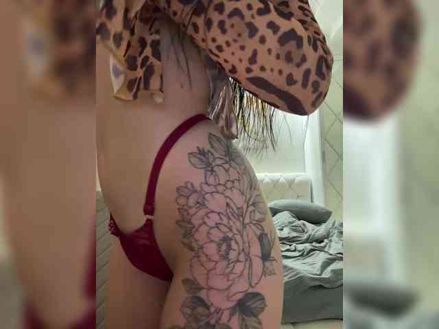 KatrinaMoreno webcam