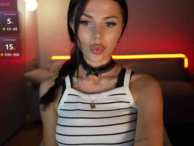 KatrinaMoreno webcam