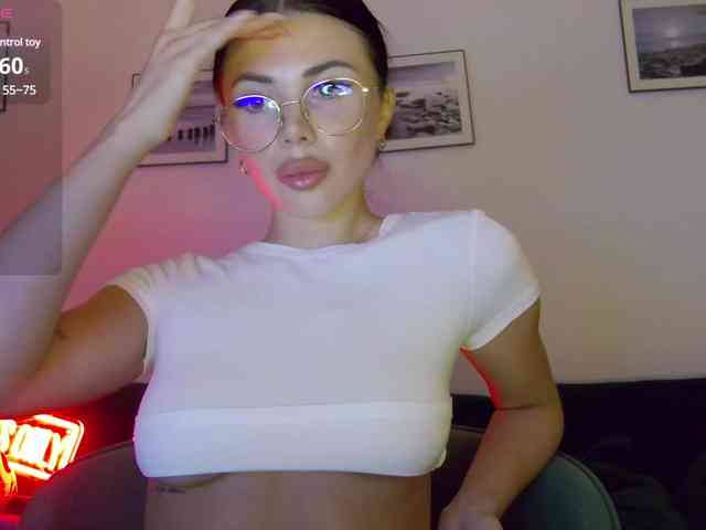 KatrinaMoreno webcam