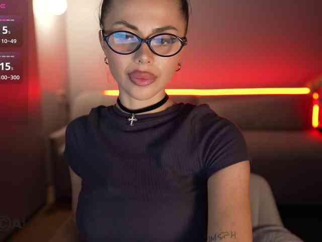 KatrinaMoreno webcam