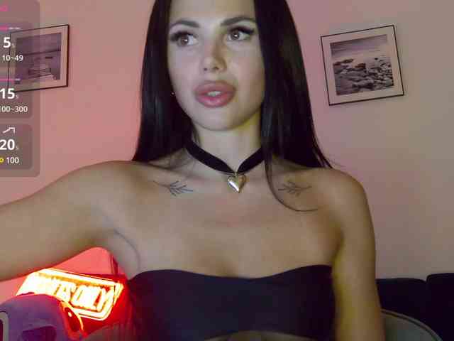 KatrinaMoreno webcam