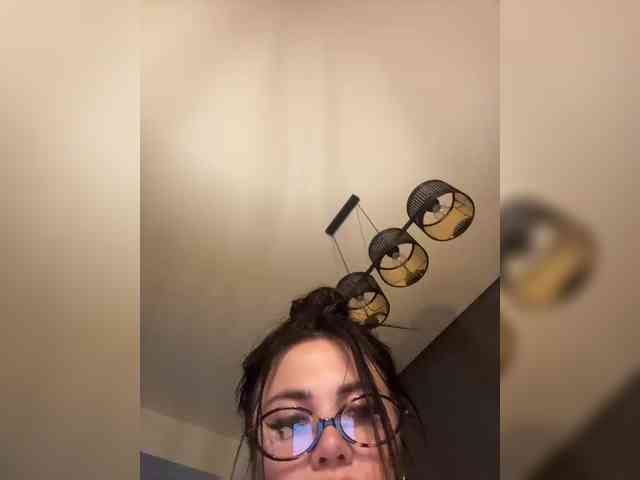 KatrinaMoreno webcam