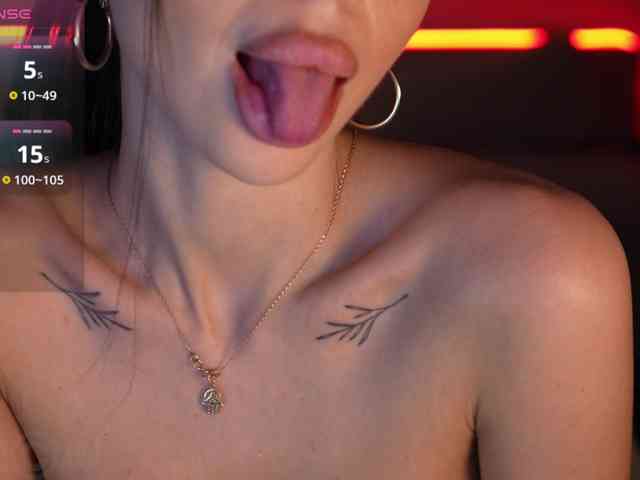 KatrinaMoreno webcam