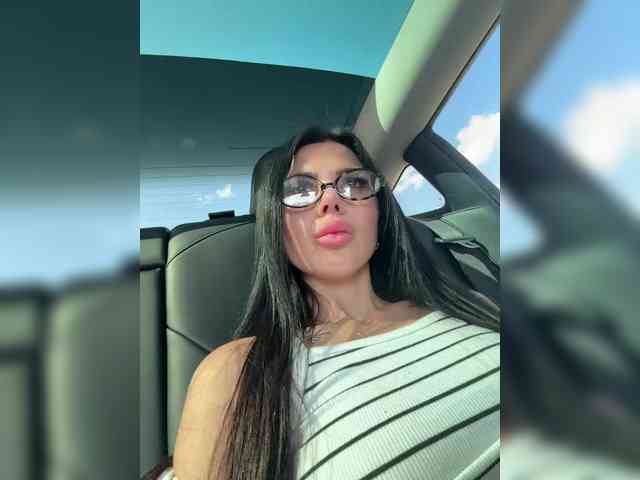 nude web cam KatrinMoreno