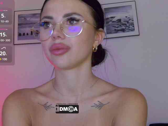KatrinaMoreno webcam