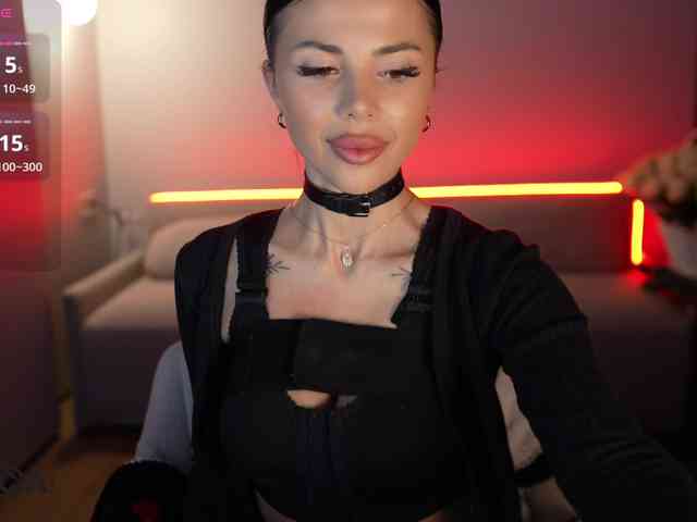 KatrinaMoreno webcam