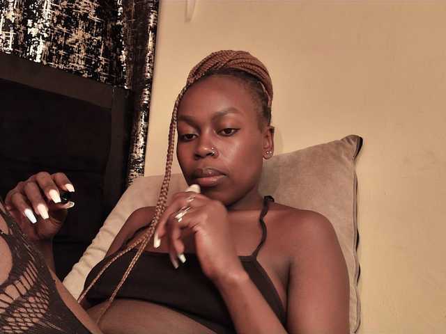 Sexyivy's BongaCams show and profile