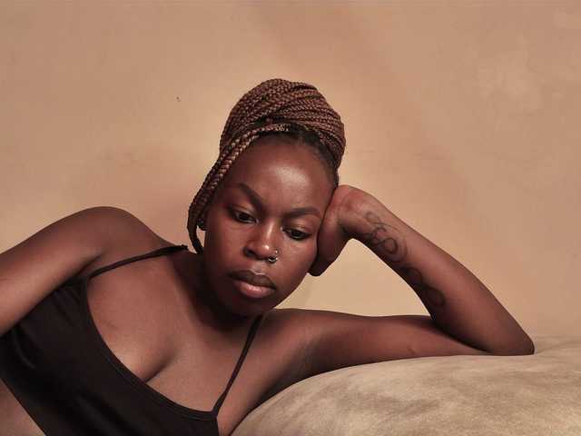 Sexyivy's BongaCams show and profile