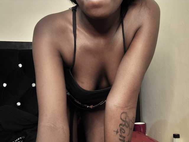 Sexyivy's BongaCams show and profile