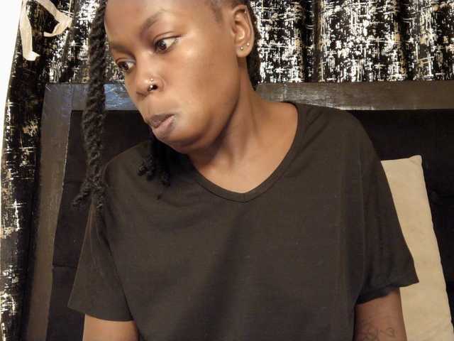 Sexyivy's BongaCams show and profile