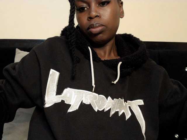 Sexyivy's BongaCams show and profile