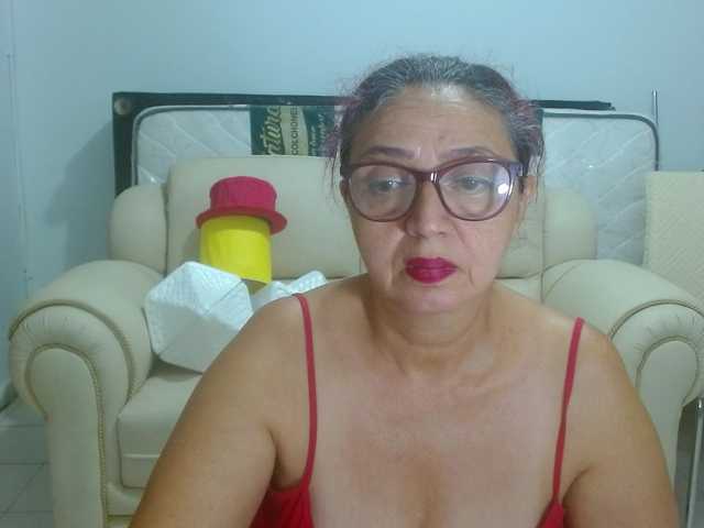 LorenaTits webcam