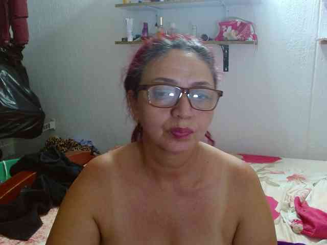 LorenaTits webcam