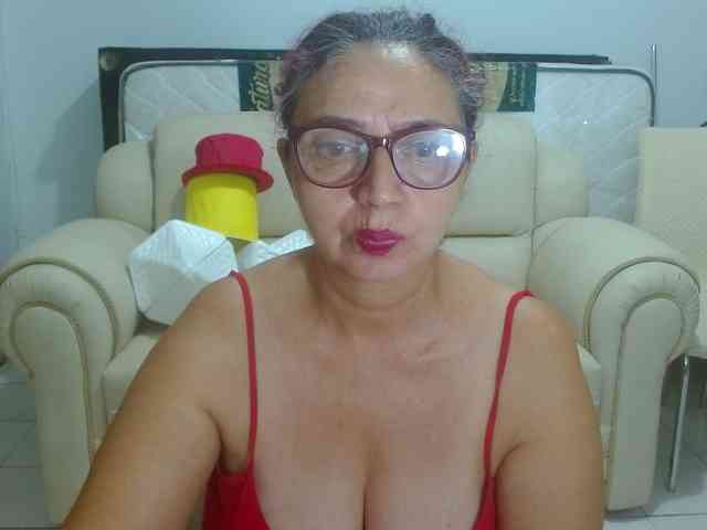 LorenaTits webcam