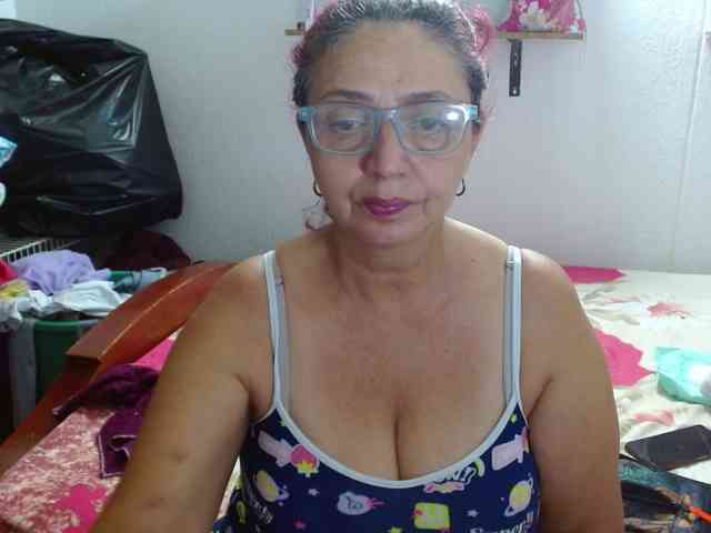 LorenaTits webcam