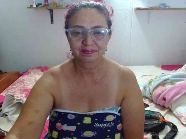 LorenaTits webcam