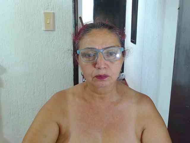LorenaTits webcam