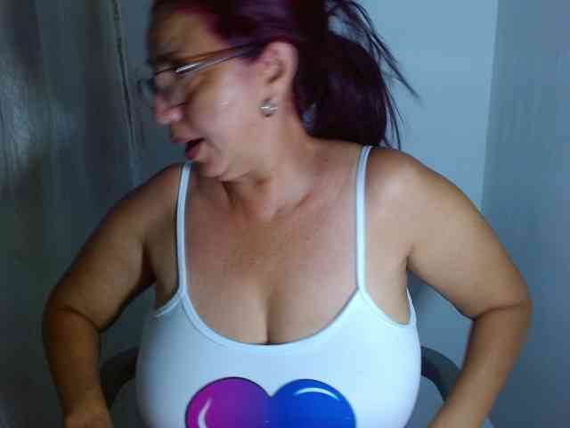 LorenaTits webcam