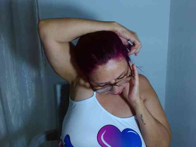 LorenaTits webcam