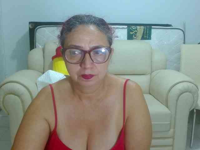 LorenaTits webcam