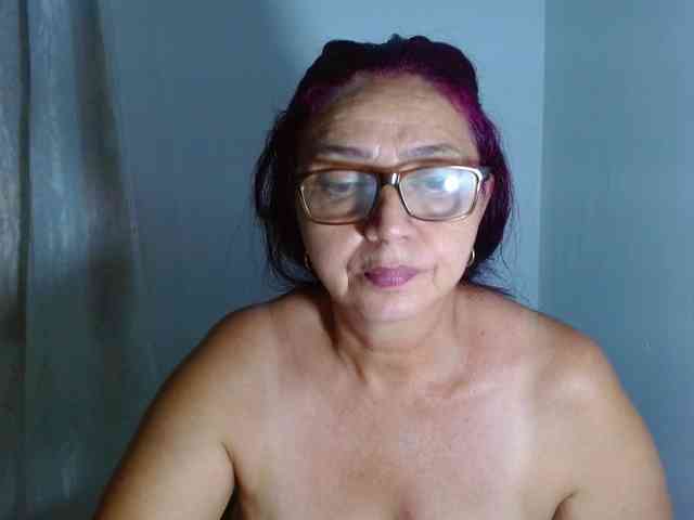 LorenaTits webcam