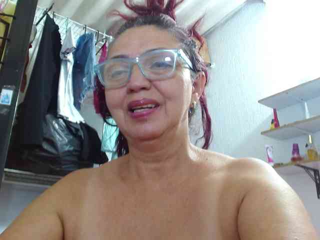 LorenaTits webcam