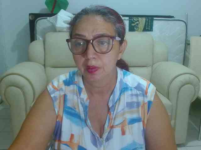 LorenaTits webcam