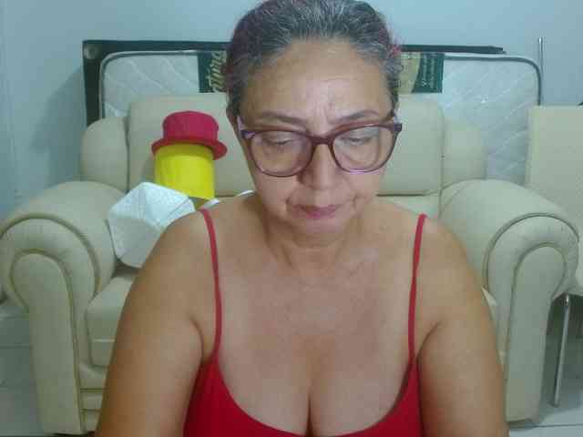LorenaTits webcam