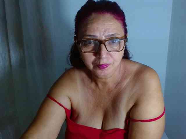 LorenaTits webcam