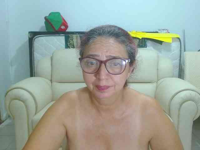 LorenaTits webcam