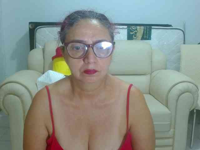 LorenaTits webcam