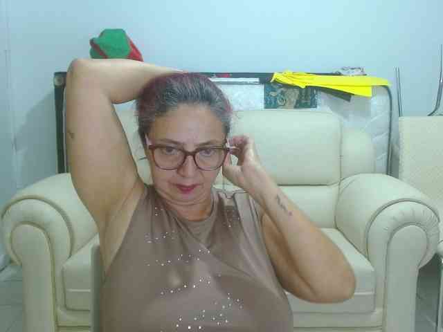 LorenaTits webcam