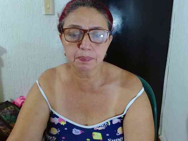 LorenaTits webcam