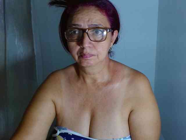 LorenaTits webcam