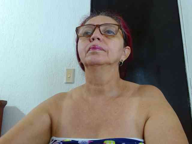 LorenaTits webcam