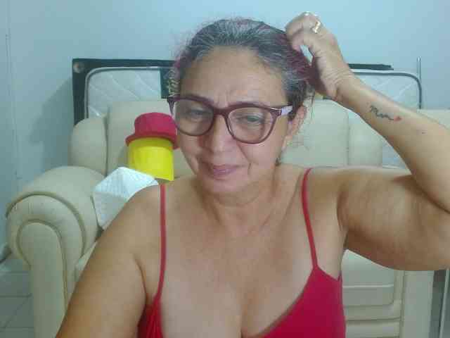 LorenaTits webcam