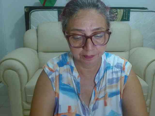 LorenaTits webcam