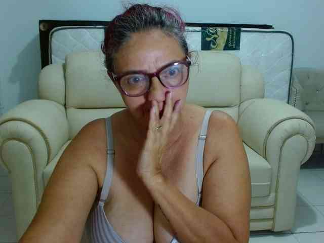 LorenaTits webcam