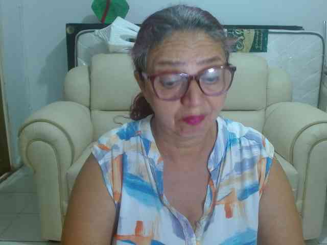 LorenaTits webcam