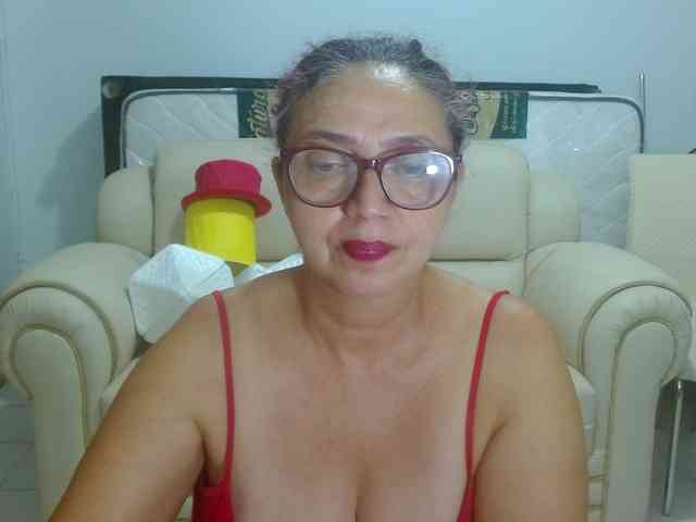LorenaTits webcam