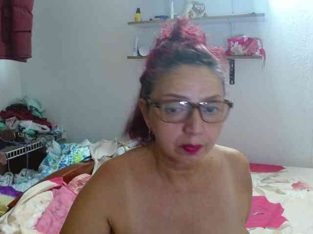 LorenaTits webcam