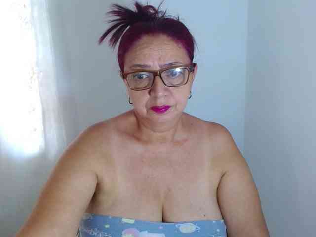 LorenaTits webcam