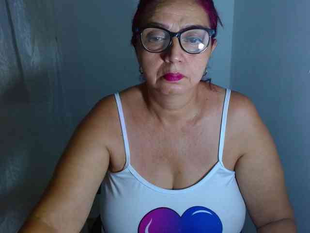 LorenaTits webcam