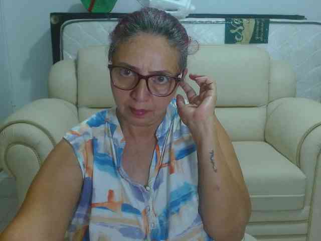 LorenaTits webcam