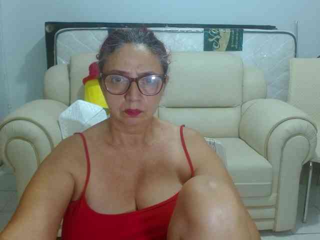 LorenaTits webcam